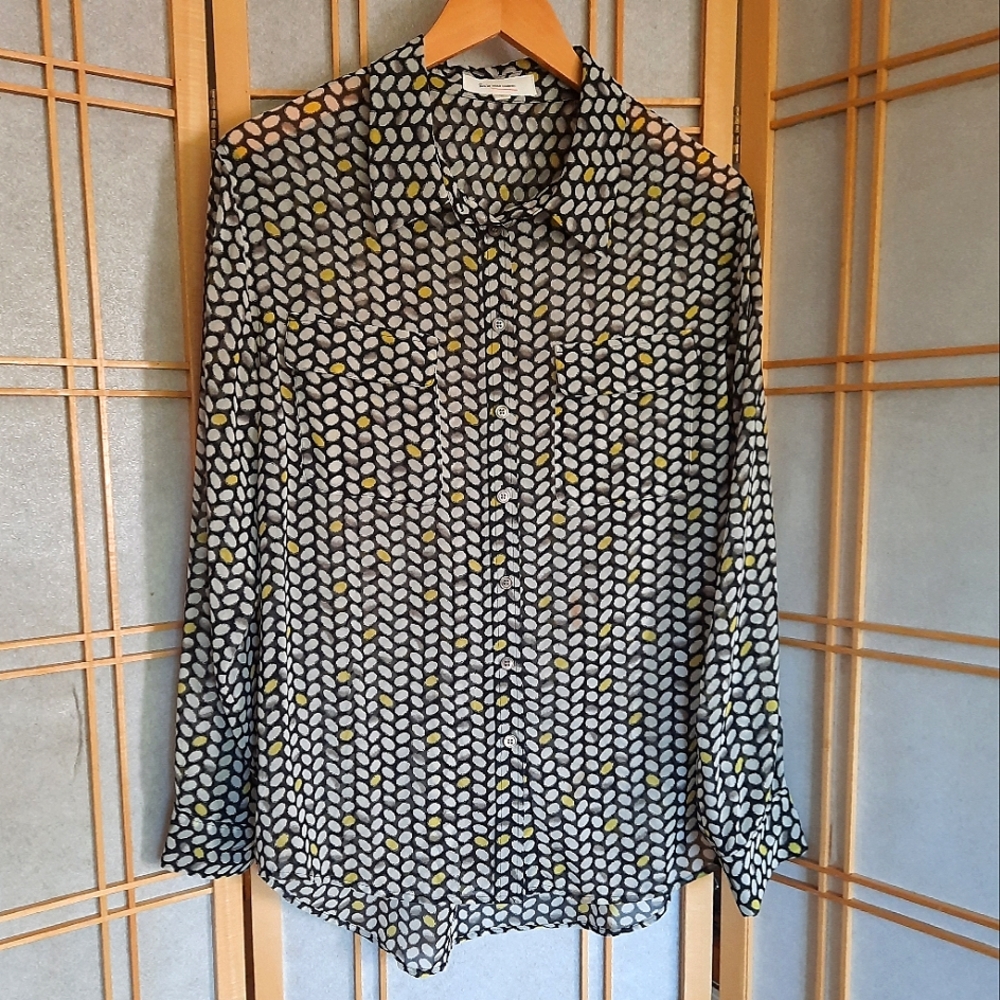 Two by Vince Camuto Y2K Printed Utility Shirt Size M
